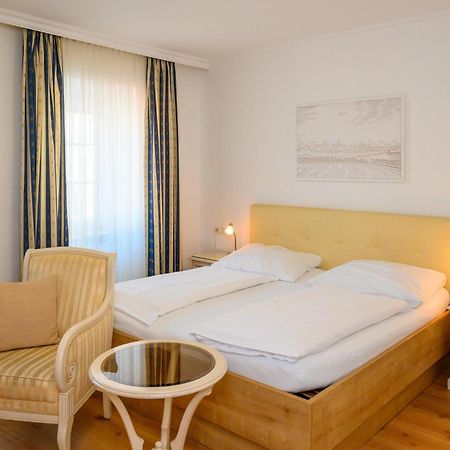 Appartement-Hotel Gh Zum Goldenen Schiff إنس المظهر الخارجي الصورة