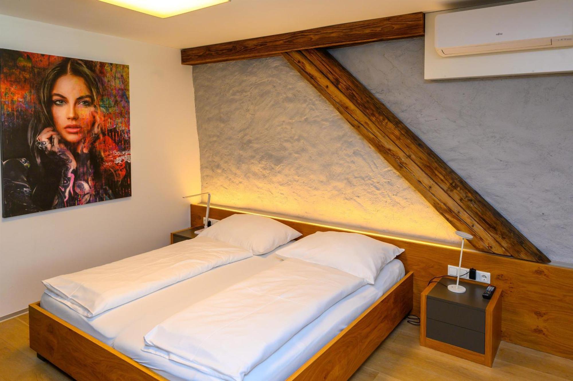 Appartement-Hotel Gh Zum Goldenen Schiff إنس المظهر الخارجي الصورة